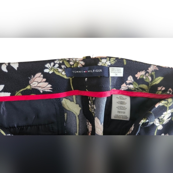 Tommy HILFIGER Sz 14 Floral Print Black Pants For Chic Summer - Picture 4 of 9